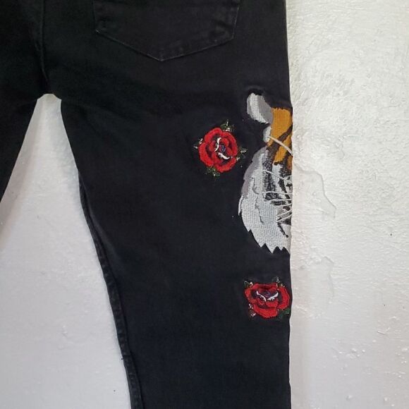Pacsun Mens Black Skinny Jeans with Lion Cat and Roses Suze 29×30 - Picture 11 of 15